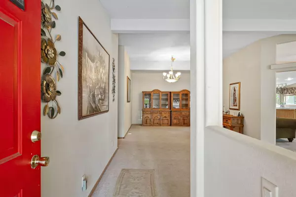 Sisters, OR 97759,18589 McSwain DR