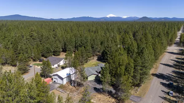 53175 Woodstock DR, La Pine, OR 97739