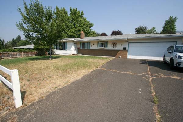 Klamath Falls, OR 97603,6535 Climax AVE