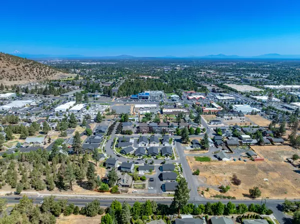 Bend, OR 97701,21021 Damascus LN