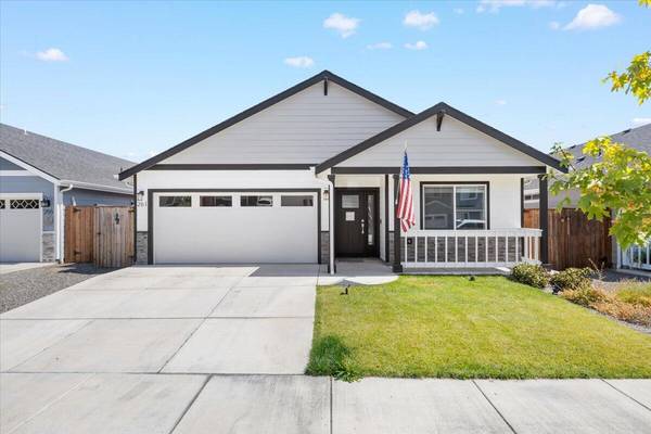 Medford, OR 97501,261 Reanna WAY