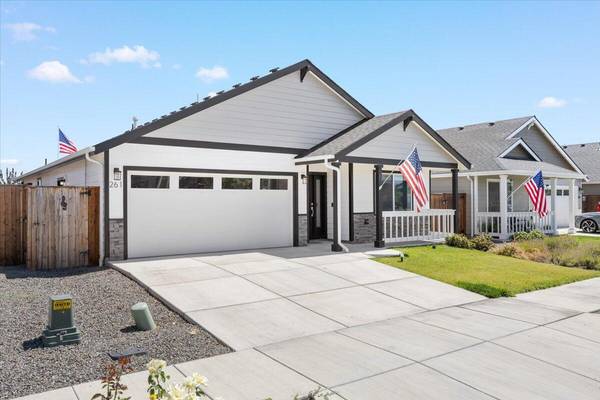 Medford, OR 97501,261 Reanna WAY