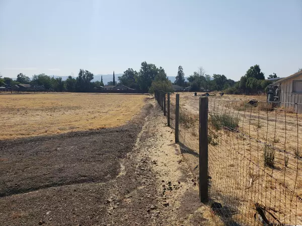 Medford, OR 97501,2573 Merriman RD #3300