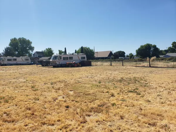 Medford, OR 97501,2573 Merriman RD #3300