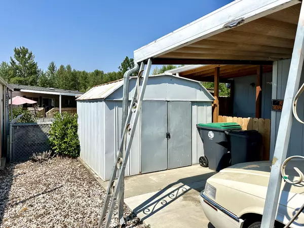 Medford, OR 97501,3431 Pacific HWY #SPC 109