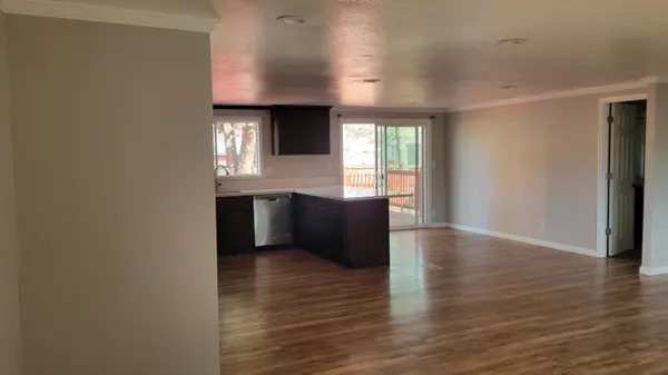 Klamath Falls, OR 97601,5540 Dewitt AVE