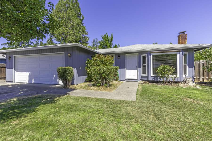 1981 Page ST, Medford, OR 97504