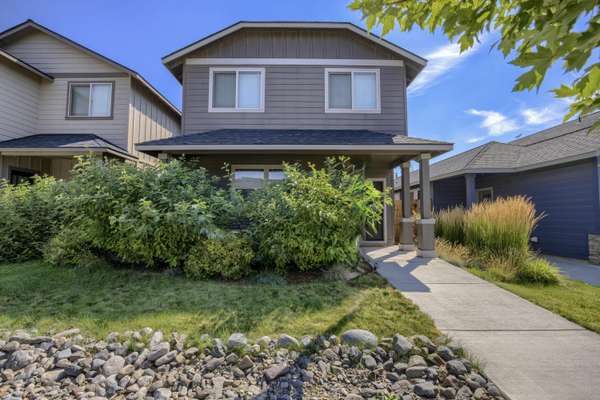 190 30th ST, Redmond, OR 97756