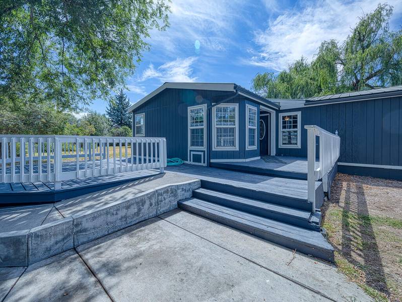 3410 Crest ST, Klamath Falls, OR 97603