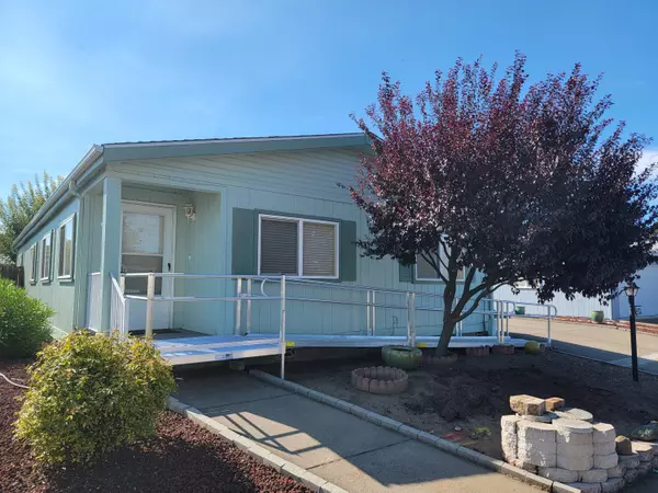555 Freeman RD #UNIT 234, Central Point, OR 97502