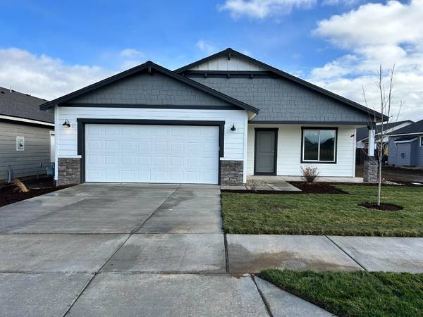 3458 12th ST #49, Redmond, OR 97756