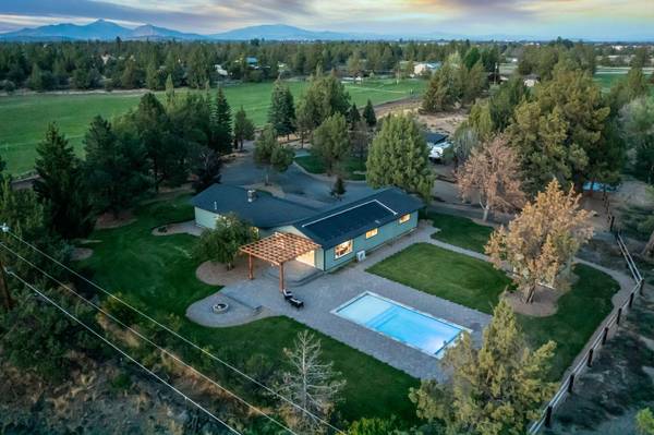 5250 Metolius AVE, Redmond, OR 97756