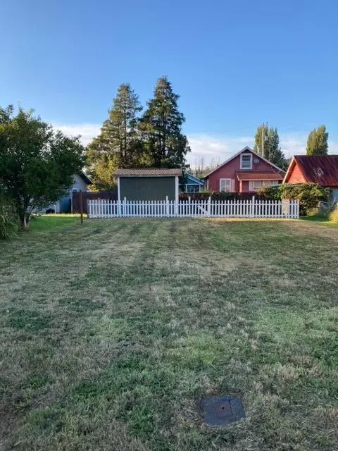 Reedsport, OR 97467,727 Myrtle AVE