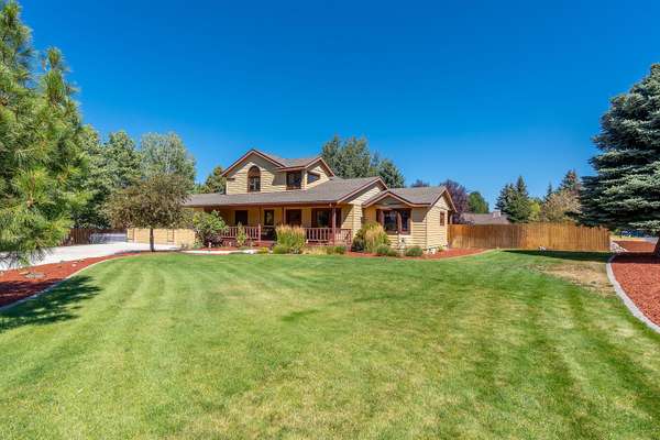 61280 Shannon CT, Bend, OR 97702