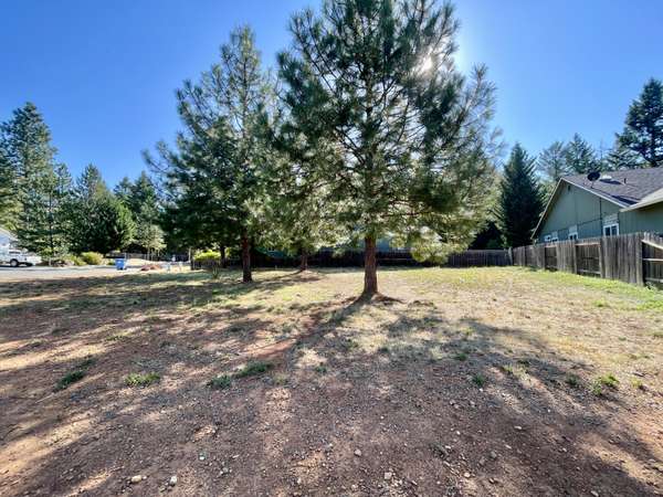 120 Tennessee view, Cave Junction, OR 97523