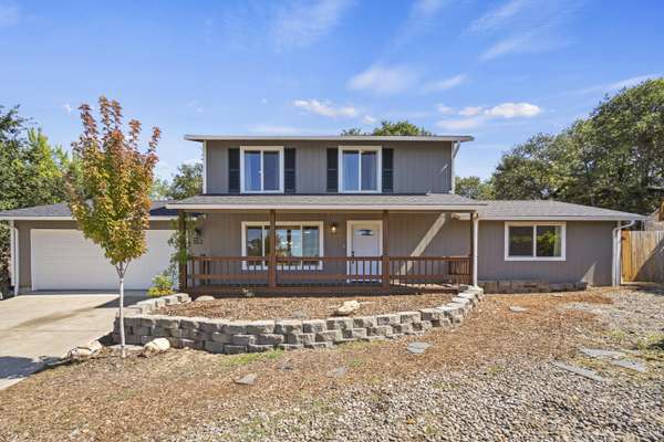 163 Christa LN, Eagle Point, OR 97524