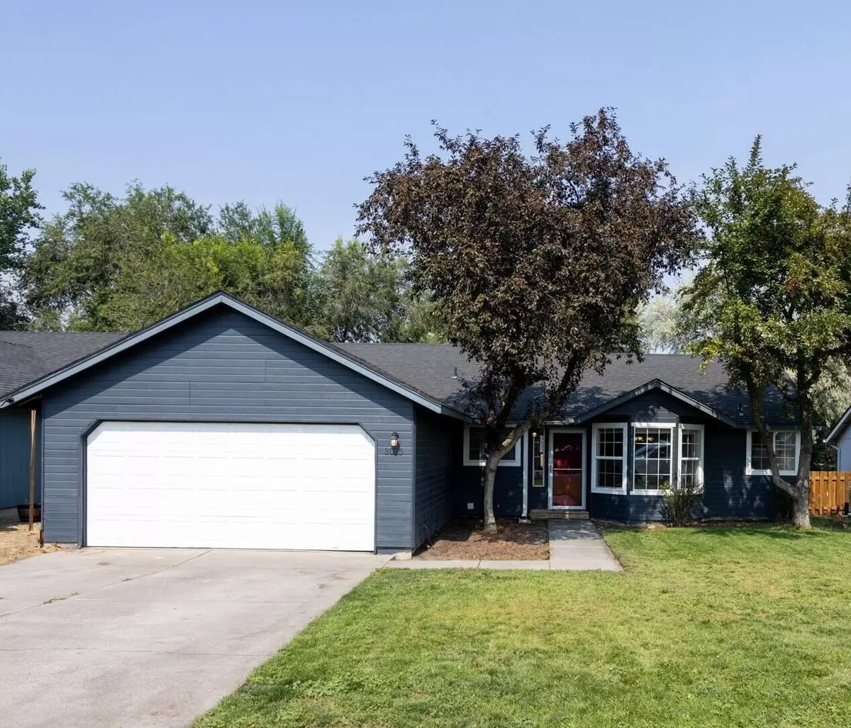 Redmond, OR 97756,3015 Salmon AVE