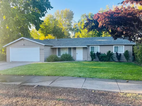 2725 Randolph ST, Medford, OR 97504