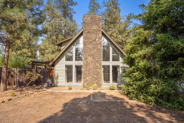 20554 Cambridge CT, Bend, OR 97702