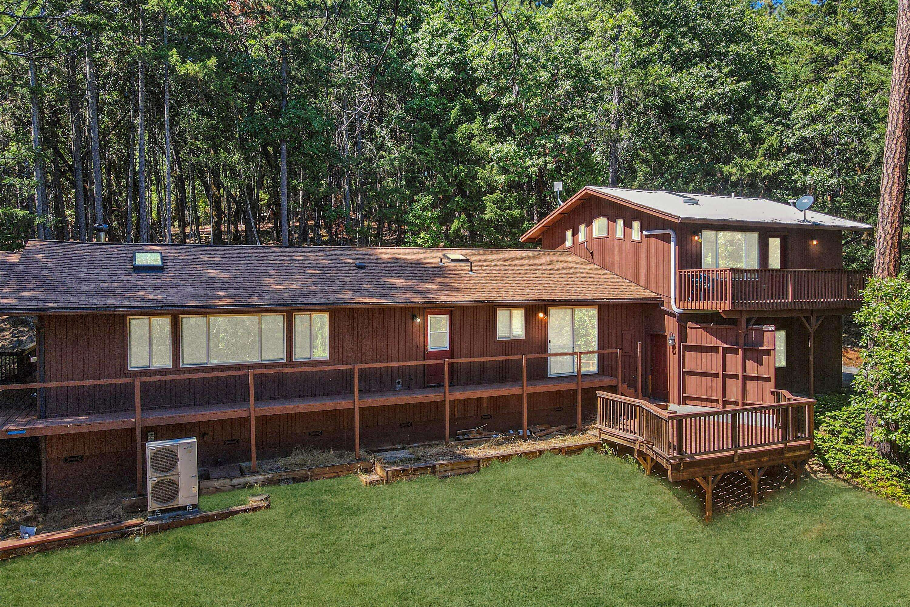 648 Green Tree LOOP, Grants Pass, OR 97527