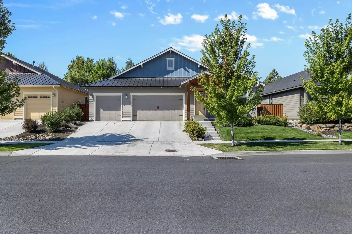 Redmond, OR 97756,445 28th ST