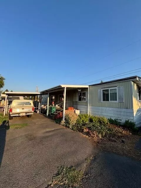 Klamath Falls, OR 97603,3646 Summers LN ##3