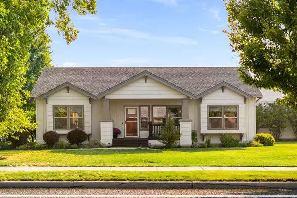 1850 Ivy AVE, Redmond, OR 97756