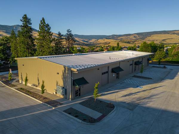 2330 Independent WAY, Ashland, OR 97520