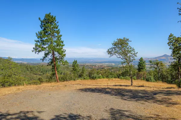 Medford, OR 97501,1018 Coleman Hills DR #6