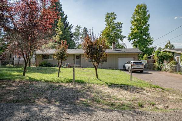 950 Laurel AVE, Butte Falls, OR 97522