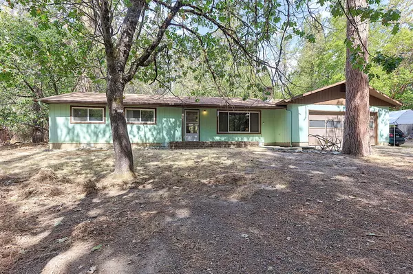 Grants Pass, OR 97527,454 Jaynes DR