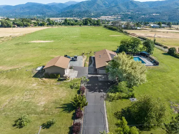 Ashland, OR 97520,630 Valley View RD