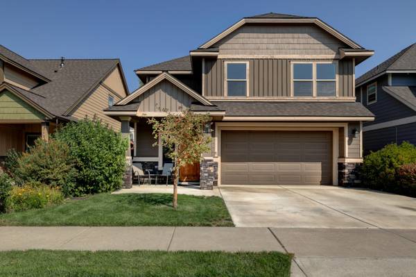 21372 Evelyn PL, Bend, OR 97701