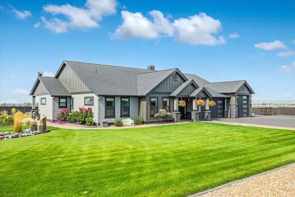 Powell Butte, OR 97753,7124 Mill Iron CIR