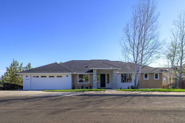 3705 Xero AVE, Redmond, OR 97756