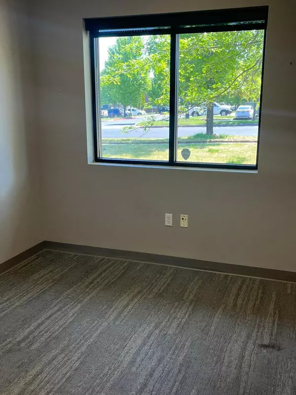 Bend, OR 97702,325 Cyber DR