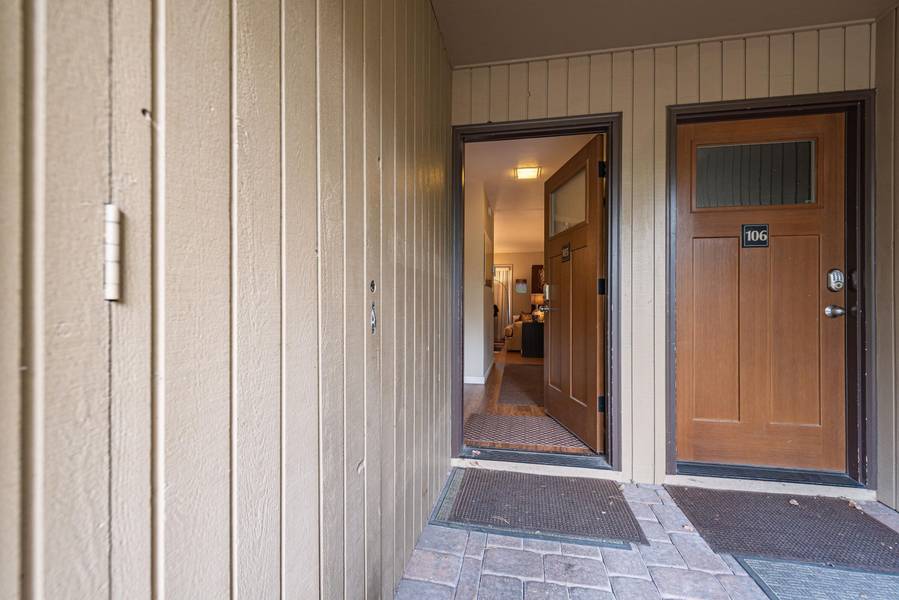 19717 Mount Bachelor DR #UNIT 105, Bend, OR 97702