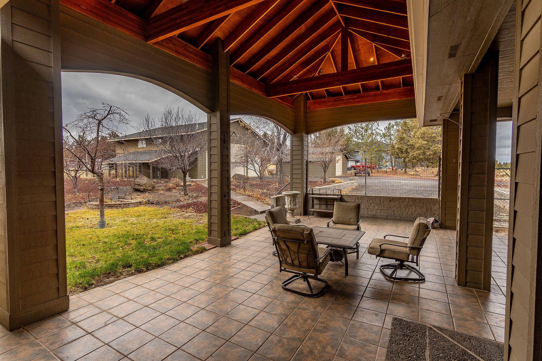 60895 Jennings RD, Bend, OR 97702