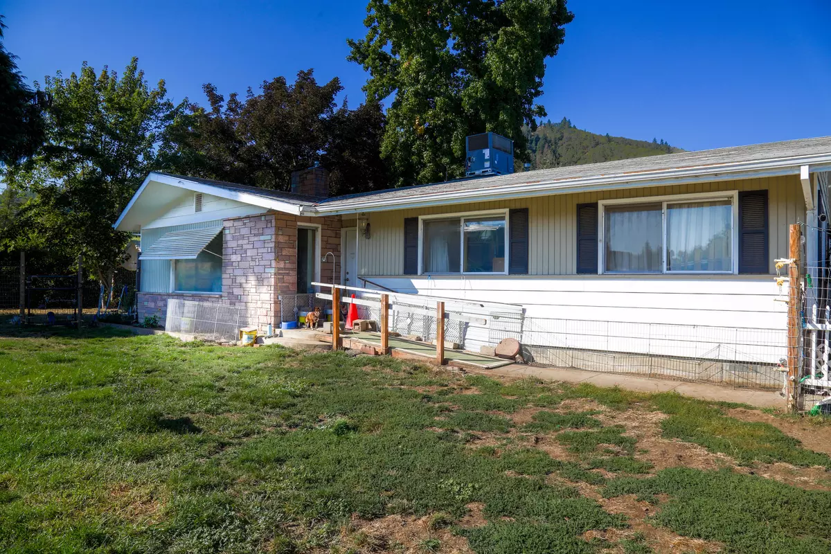 Gold Hill, OR 97525,15 Garden Row