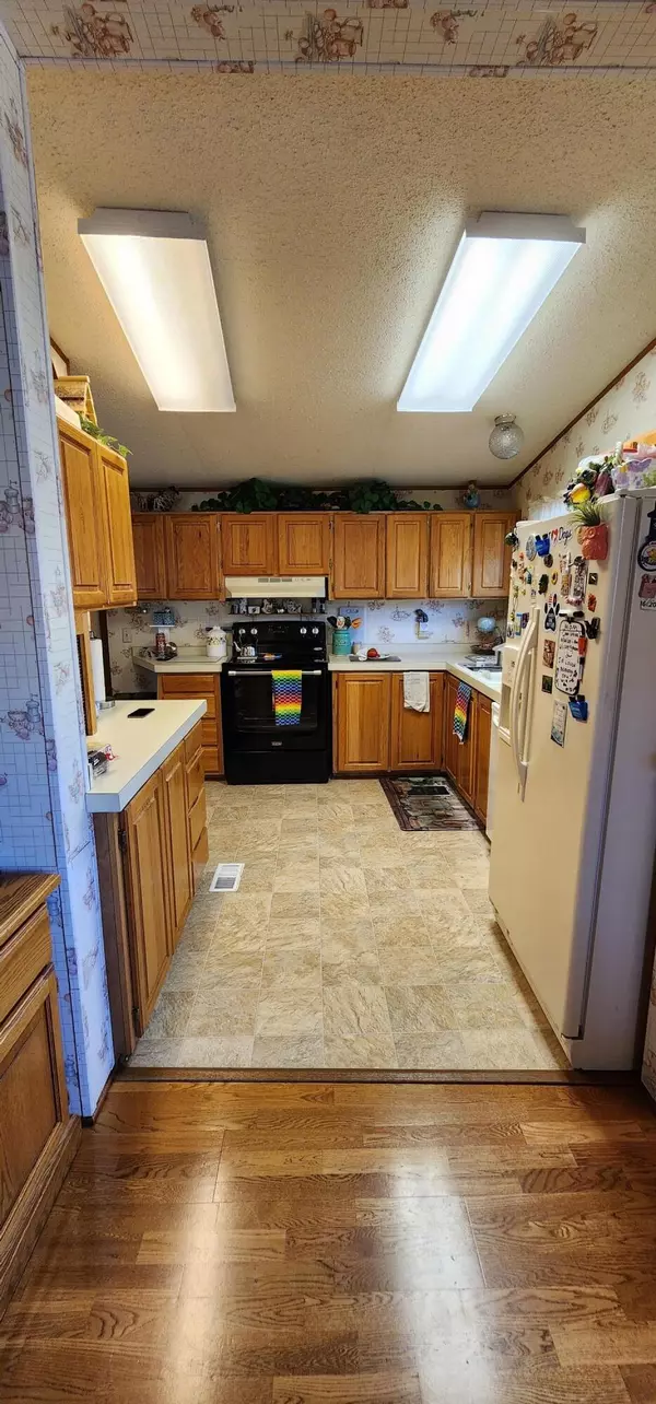 Grants Pass, OR 97527,1087 Aspen WAY