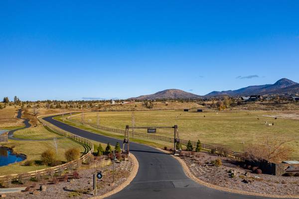 Lot 8 Vaqueros WAY, Powell Butte, OR 97753