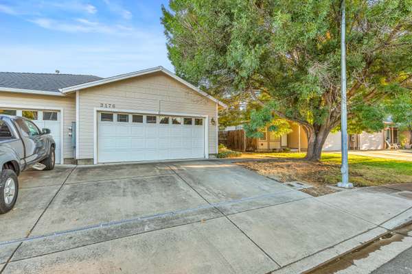 Medford, OR 97504,3176 Forest Hills Drive #A