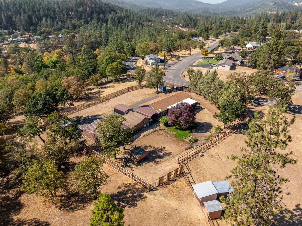 Eagle Point, OR 97524,6100 Rogue River DR