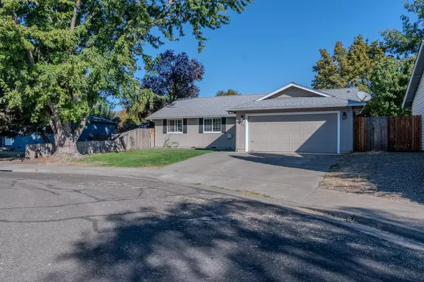 Central Point, OR 97502,851 Juanita WAY