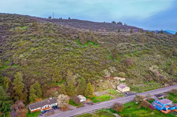 Klamath Falls, OR 97601,NKA Lakeshore DR #43