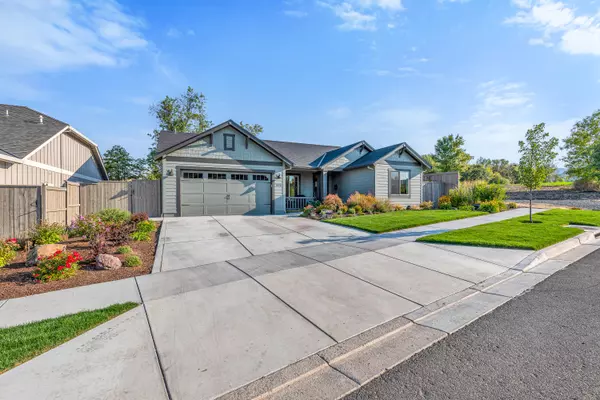 Medford, OR 97504,3975 Arizona DR