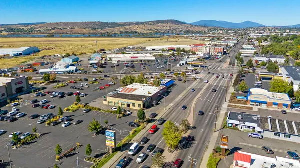 Klamath Falls, OR 97603,2726 6th ST