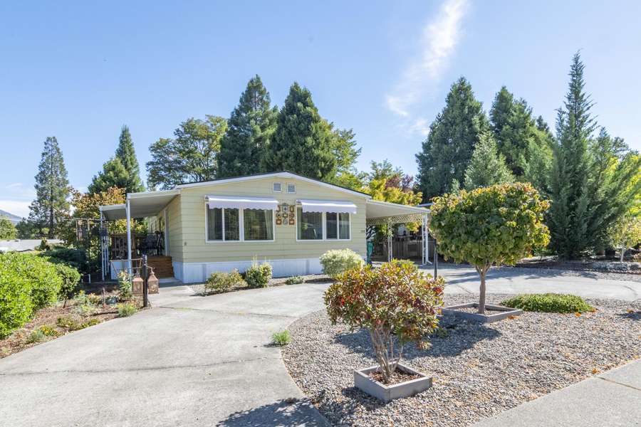 1757 Parkdale Drive DR, Grants Pass, OR 97527