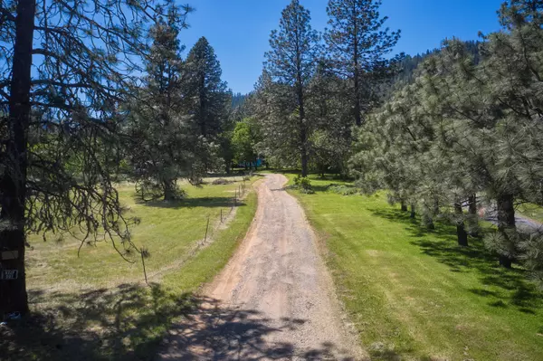 Gold Hill, OR 97525,520 Schieffelin Gulch RD