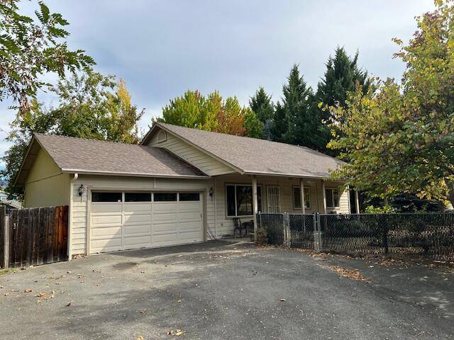 1985 Allen Creek RD, Grants Pass, OR 97527